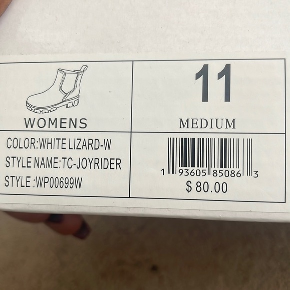 TRUECRAFT Joyrider Chelsea boots SZ 11 in white. - Picture 6 of 6